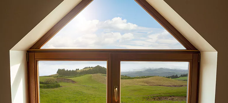Trapezoid Window Maintenance in Campbell, CA